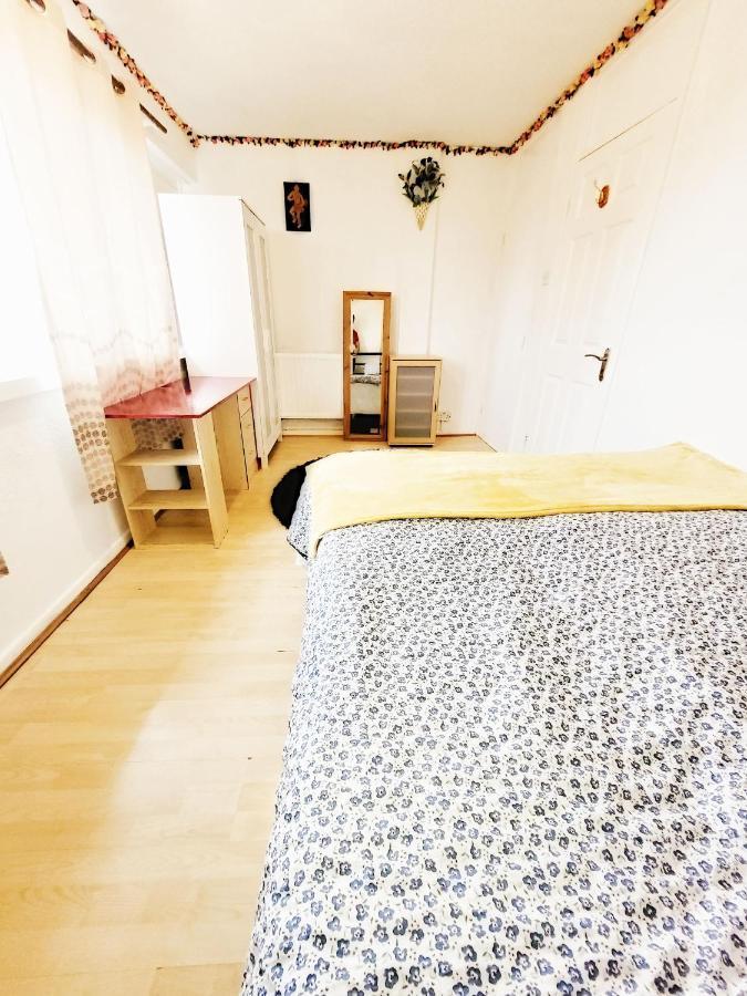 Excellent Double Rooms In Cheap Rate Around Central 伦敦 外观 照片