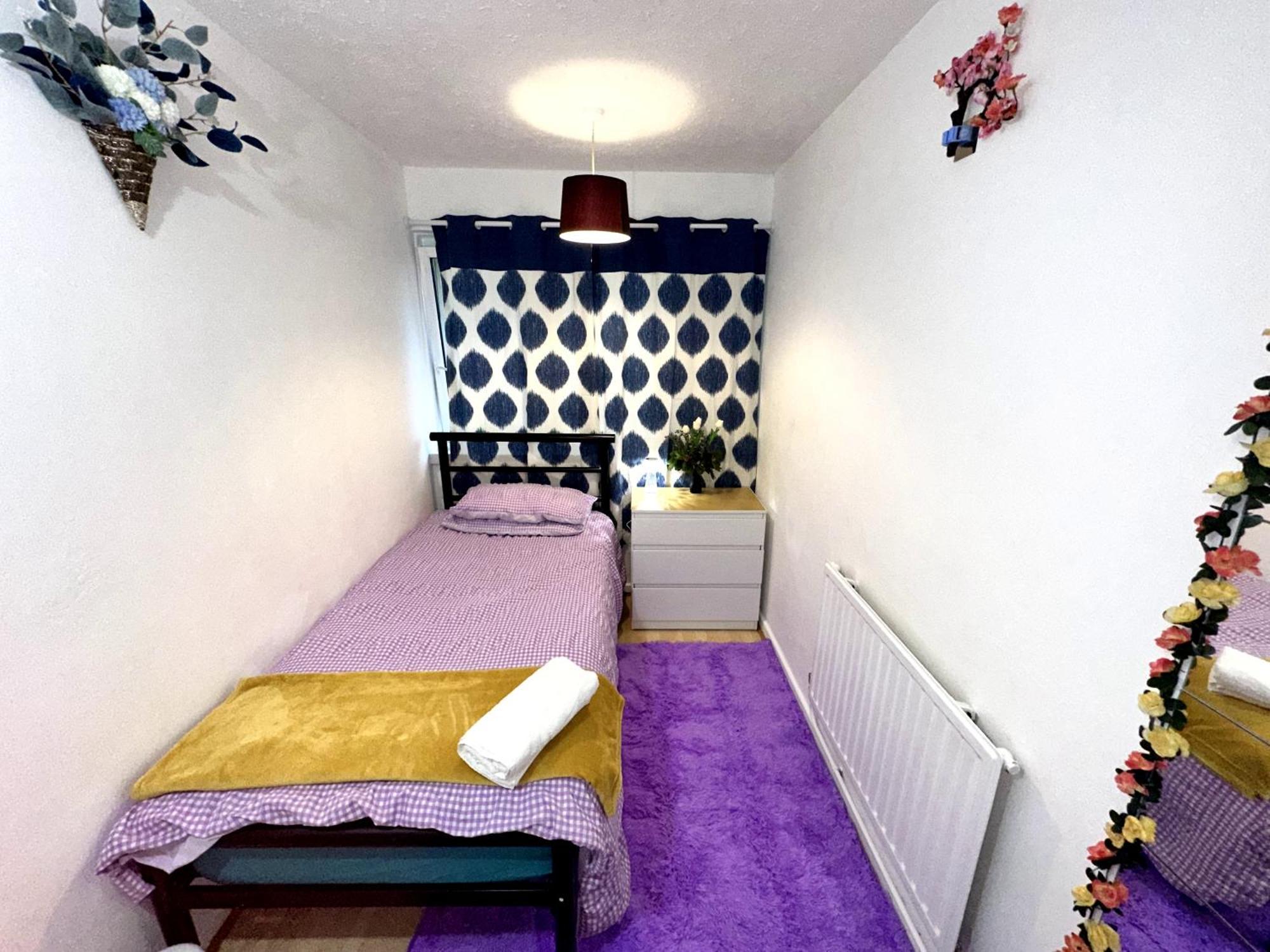 Excellent Double Rooms In Cheap Rate Around Central 伦敦 外观 照片