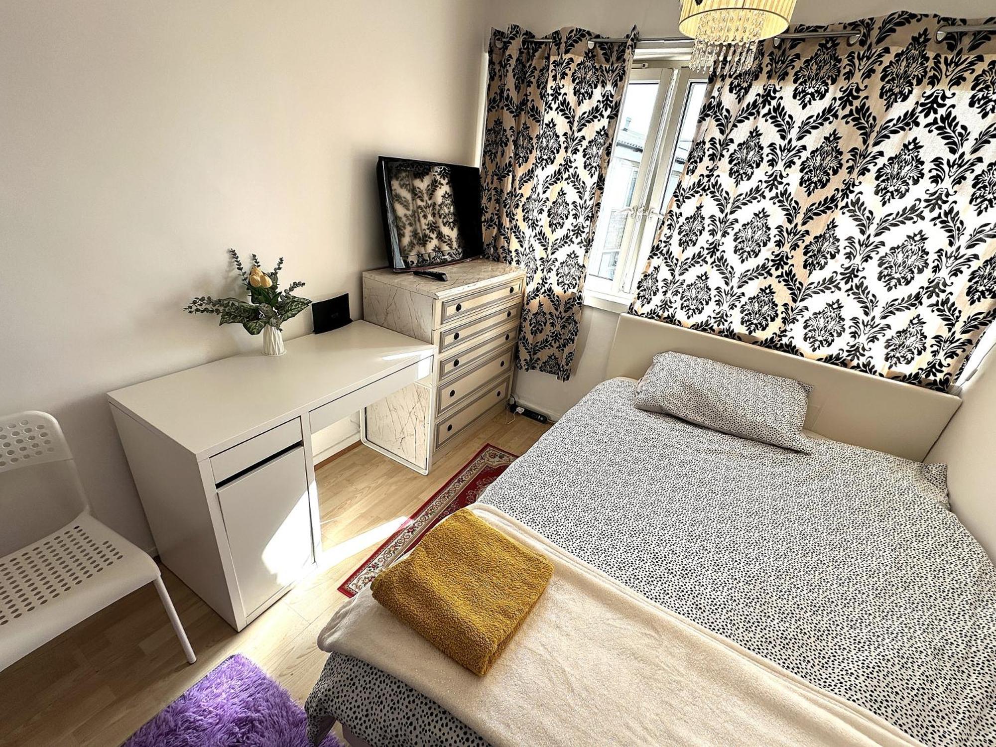 Excellent Double Rooms In Cheap Rate Around Central 伦敦 外观 照片